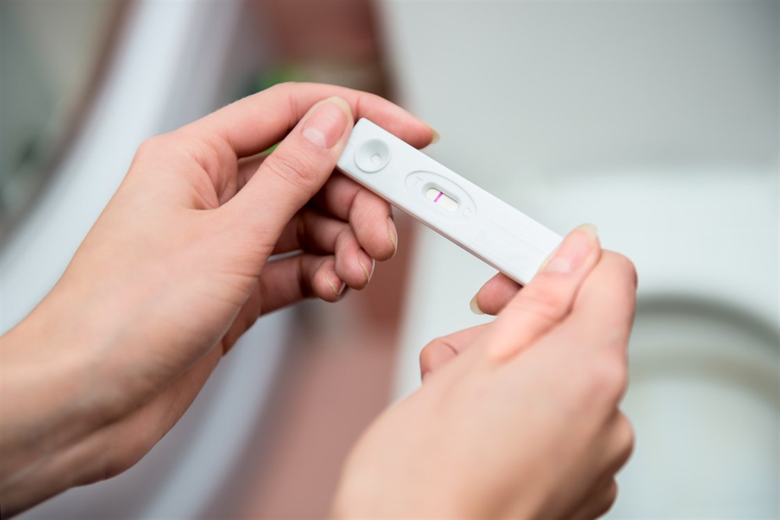 هل عدم وصول المرأة للنشوة يمنع الحمل